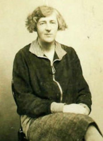 raec 8976 violet perry